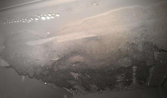 冰箱冷藏室结冰怎么办？春节扫除这样最简单 