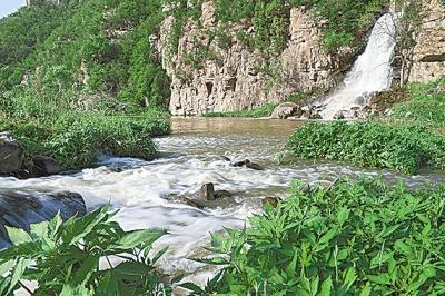 河南洹河两岸风景迷人若世外桃源