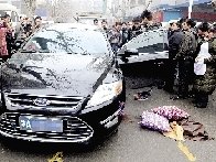 郑州6岁男童被撞身亡 肇事司机被人追打（图）