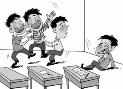 小学生课间打闹被同学扎伤眼 家属索赔7万元