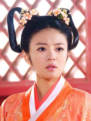 3招化出《后宫》安以轩无辜大眼妆