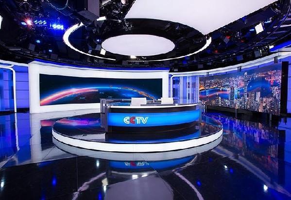 揭秘《新闻联播》豪华演播室:央视拒中国风