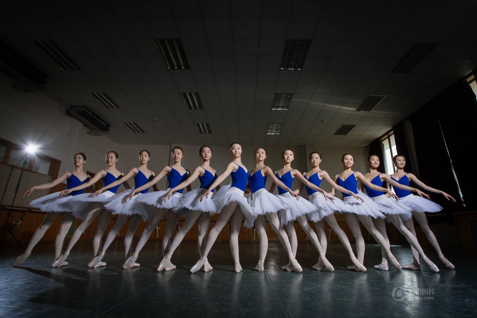 高清:北京舞蹈学院芭蕾毕业班唯美毕业照