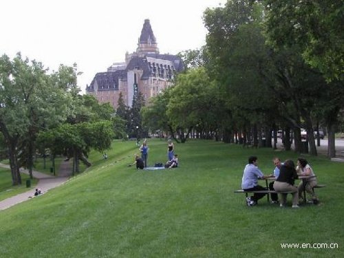 加拿大留学:如何融入萨省大学学习生活