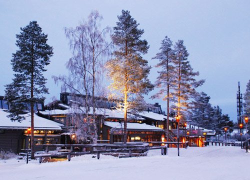 罗瓦涅米 圣诞老人村享童话之冬_大申网_腾讯网