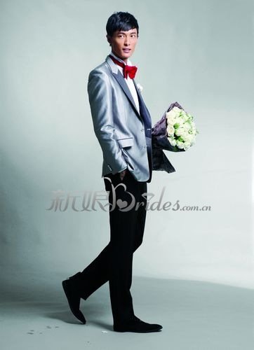 帅气新郎婚礼服装搭配技巧