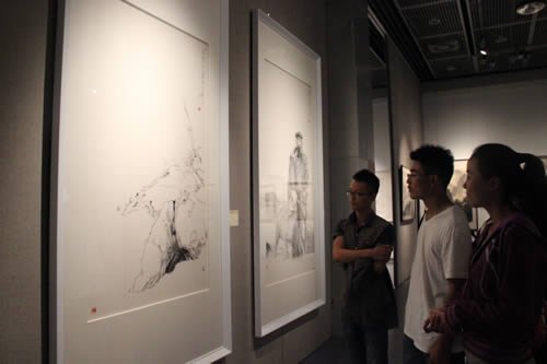 河南大学艺术学院教师美术作品展开幕
