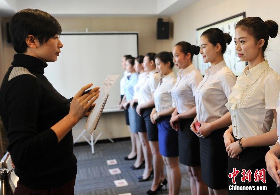 列车员招聘_云南职业教育学校告诉您怎么提高自己的职业道德(3)