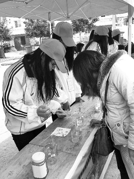 鸡蛋是否新鲜盐水能辨别 悬中的证明是 坏蛋