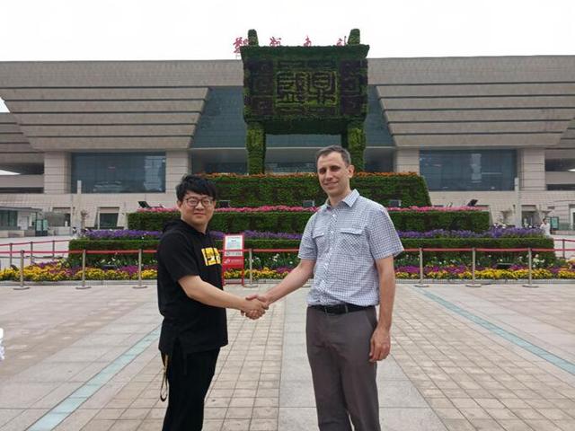 俄罗斯乌拉尔国立交通大学代表团赴郑州城市职业学院、平顶山工业职业技术学院考察交流