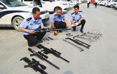 郸城警方跨省侦破网络贩枪案 抓获4人