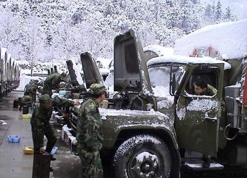 川藏线上那些汽车兵和事