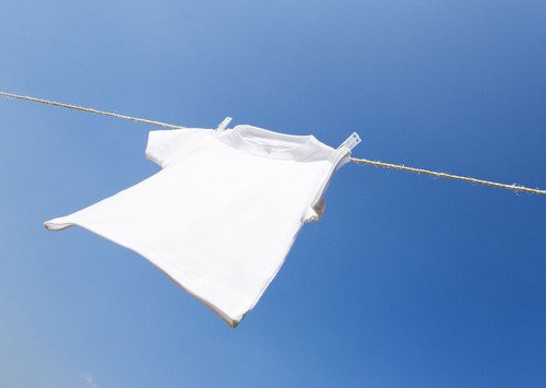 白衣服如何洗干净