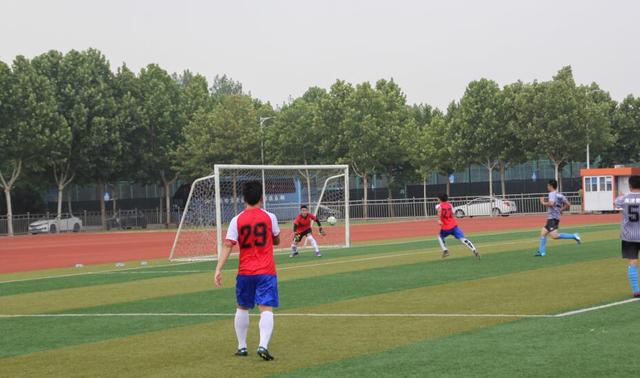 河南省最高规格业余足球联赛开赛