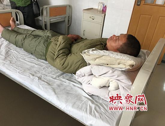 郑州垃圾堆上流浪少年 已移送精神病防治医院