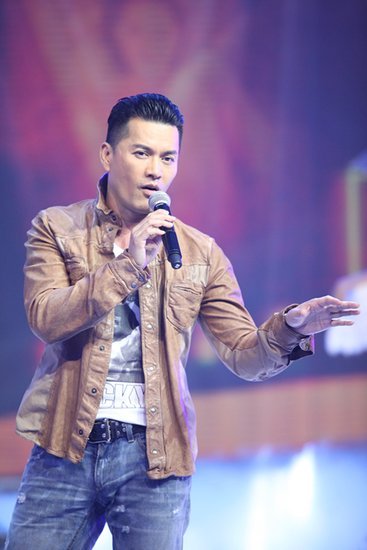 安徽卫视《微博达人》首映礼 陈司翰想娶有钱