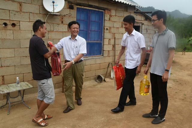 洛阳旅游行业爱心公益行:首笔6万元门票善款捐