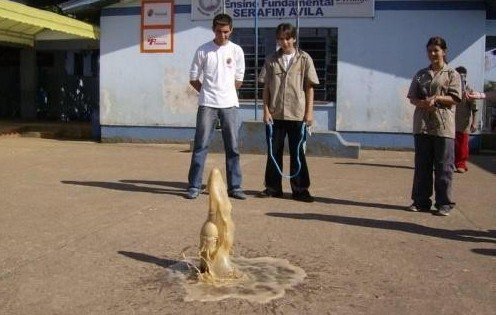 可乐+曼妥思=没命?专家称同食致死无依据