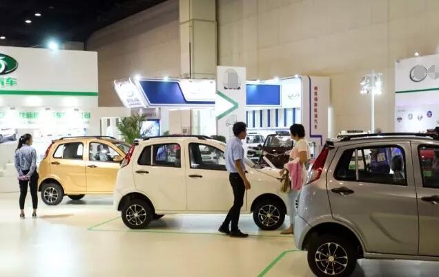  洛阳市发布黄色大雾预警 能见度或不足500米