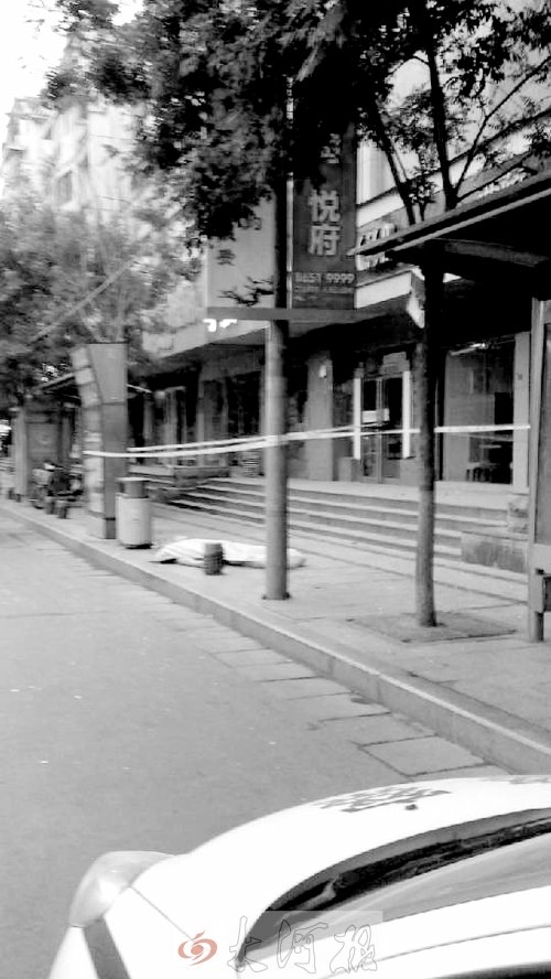 郑州一对男女凌晨争吵后从7楼坠亡 为情自杀