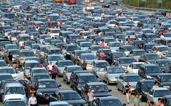 五一假期小车高速免费 高速联网中心发避堵攻