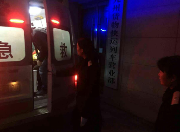 8岁男童火车上高烧抽搐周口车站员工紧急救援