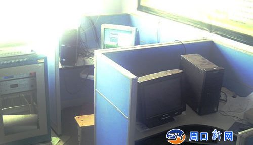 周口社会人员校园滋事殴打学生 学校监控成摆