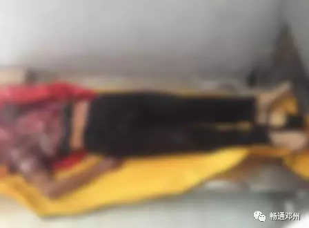 邓州女子骑电动车被货车轧死 警方发布寻尸启示