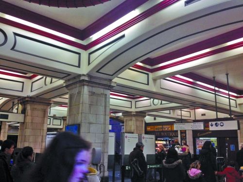 全球第一条地铁灵感源自老鼠洞 提出者为律师