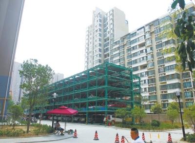 郑州今年将建14个停车场 郑东新区路面车位复活