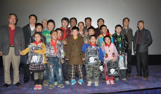 《念书的孩子》举行首映礼 动人剧情感动全场
