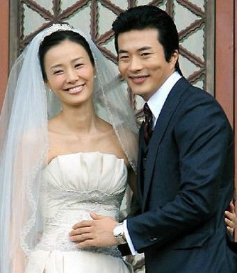 揭秘韩国明星复杂的多角恋