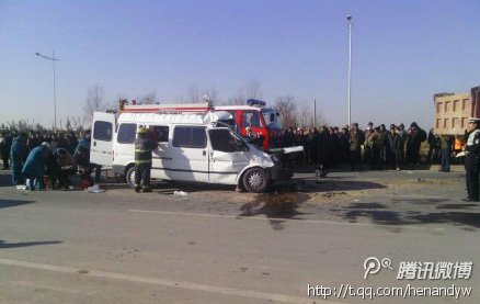 郑州经开区发生一起交通事故 7死19伤(图)