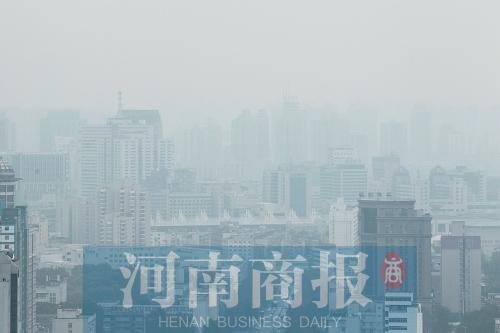 大气治理形势严峻 专家呼吁郑州禁放烟花爆竹