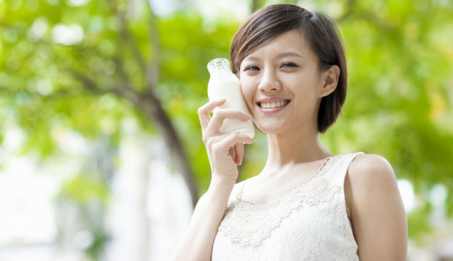 喝牛奶有四个最佳时间:早餐后最佳