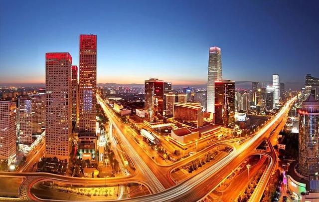 三方合作办学框架协议签署,上海师大附属学校落户佳田·尚书院