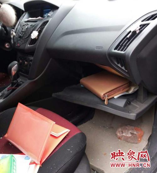 女子把车停路边深夜被砸 监控失效难寻肇事者