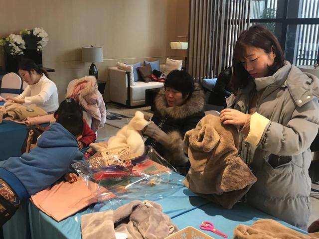 温暖寒冬丨创意围巾,帽子diy浓情落幕
