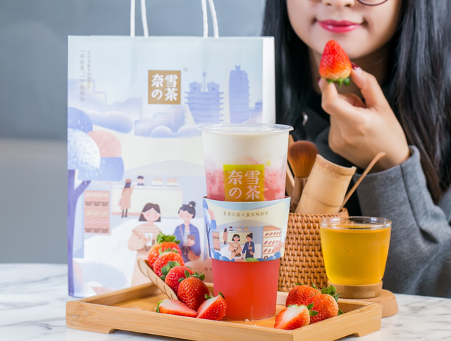 奈雪的茶郑州首店落户大卫城店