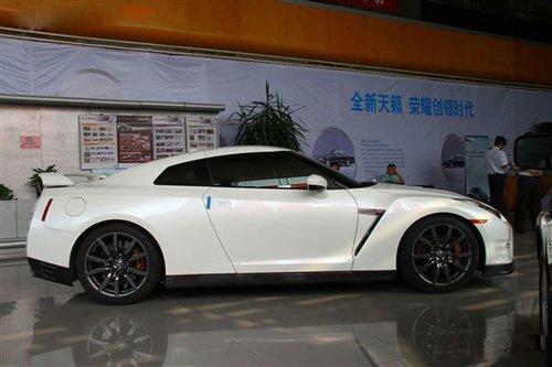 日产gtr; 日产gt-r; 【正侧(车头向右)图片_外观图片_图片】-天津长江