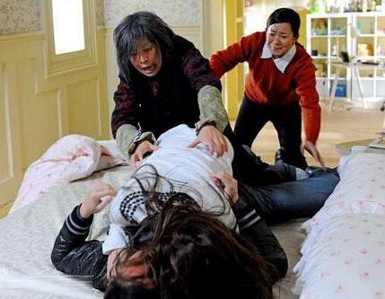 我打了婆婆,老公不愿意对我好了,道歉了也不想