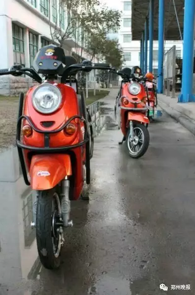 出行又一選擇 鄭州出現共享電動車啦