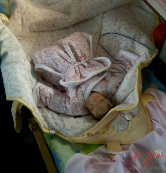 郑州金水河边发现一弃婴 脸色苍白头上有针眼