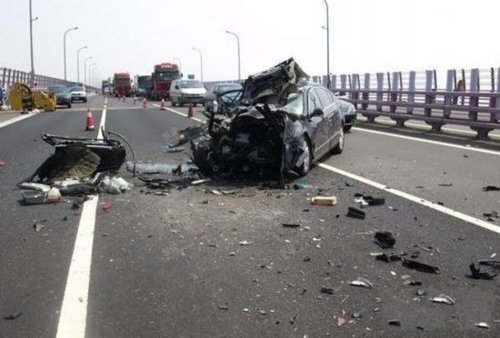 小心卡车 远离世界上最恐怖