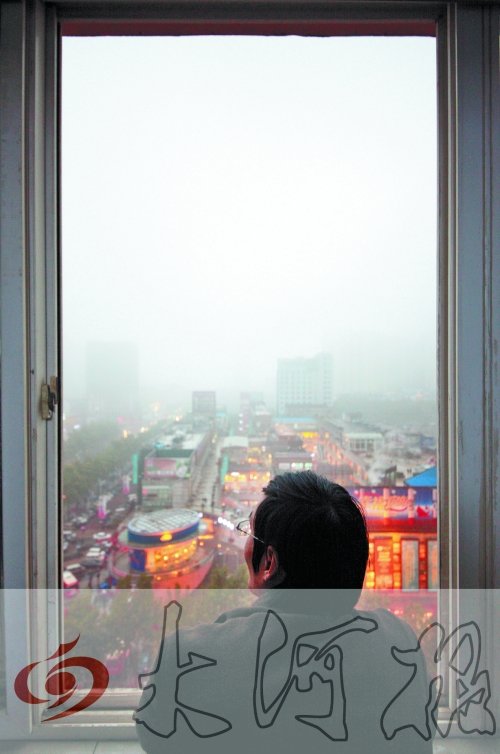 周周遭遗弃：爸妈，我多恨他们就多需要你们