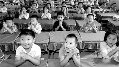 郑州:小学入学年龄限制更严 首保6岁半适龄儿