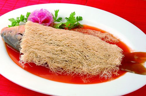 品味河南独享开封传统美食:鲤鱼焙面