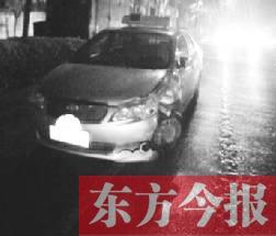 郑州的哥醉驾撞毁隔离栏 笔录做一半伸手打警