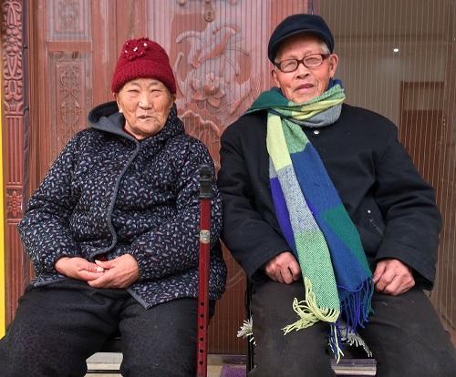 中牟老人照料偏瘫老伴儿20年 春节愿望:孩子都回家