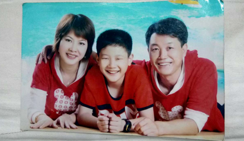 衡阳市八中高二阳光男孩潘岩栩高位截肢 仍笑